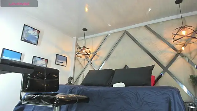 Snapshot of Dusan_Grey77 chatting on February 2026 04:07:01 AM Dusan Grey77 online show from February 2026 04:07:01 AM