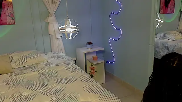 Snapshot of naomi_campell chatting on February 2026 07:45:01 PM naomi campell online show from February 2026 07:45:01 PM