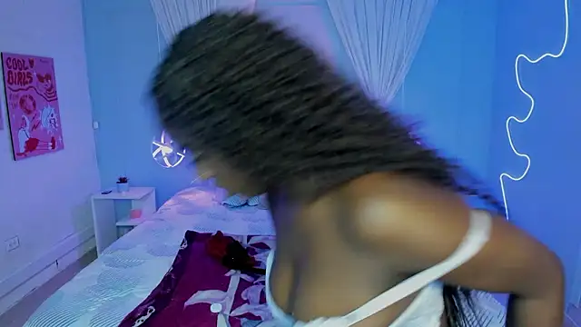 Snapshot of naomi_campell chatting on February 2026 07:18:01 PM naomi campell online show from February 2026 07:18:01 PM