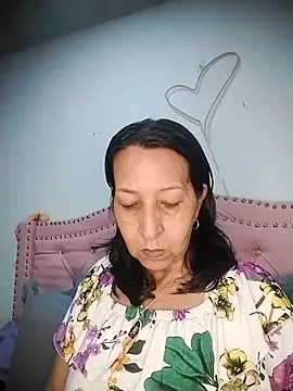 Snapshot of RosseLaure chatting on March 2026 01:01:01 AM RosseLaure online show from March 2026 01:01:01 AM