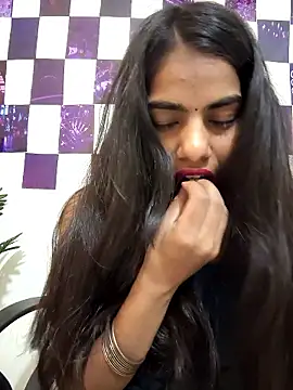Snapshot of Alisha_Babyy chatting on May 2026 05:24:01 AM Alisha Babyy online show from May 2026 05:24:01 AM
