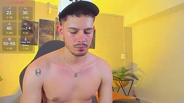 Snapshot of Nils_saintt chatting on March 2026 04:08:01 AM Nils saintt online show from March 2026 04:08:01 AM