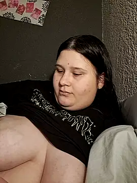 TUWACHA7777 online show from April 2026 04:15:01 AM