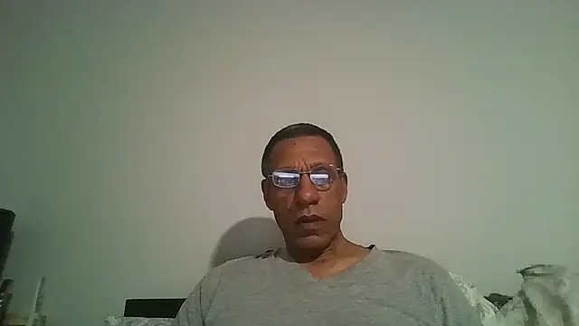 swimmer2496 online show from January 2026 09:03:02 AM