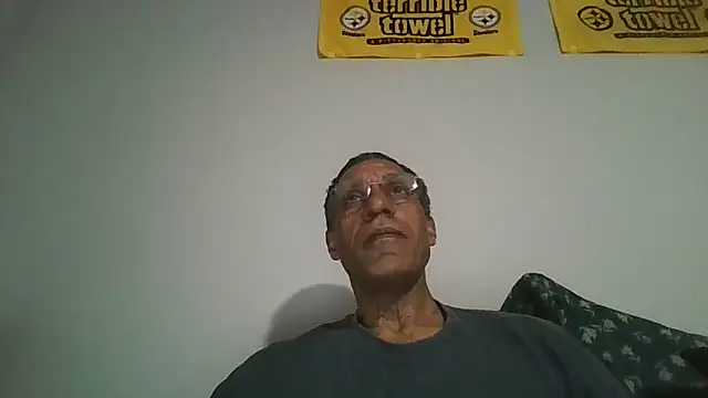Snapshot of swimmer2496 chatting on May 2026 04:52:01 AM swimmer2496 online show from May 2026 04:52:01 AM