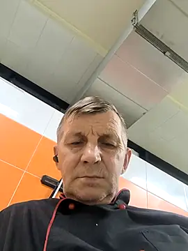 Snapshot of andrei73200 chatting on February 2026 01:22:01 PM andrei73200 online show from February 2026 01:22:01 PM