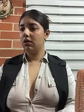 A-uroora online show from April 2026 10:25:01 AM