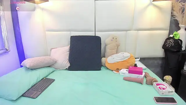 Snapshot of Martina_armos chatting on May 2026 01:28:01 PM Martina armos online show from May 2026 01:28:01 PM