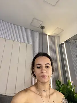 Snapshot of JuliaColemann chatting on May 2026 11:59:02 AM JuliaColemann online show from May 2026 11:59:02 AM
