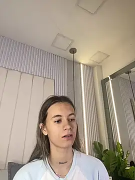 Snapshot of JuliaColemann chatting on May 2026 12:00:02 PM JuliaColemann online show from May 2026 12:00:02 PM