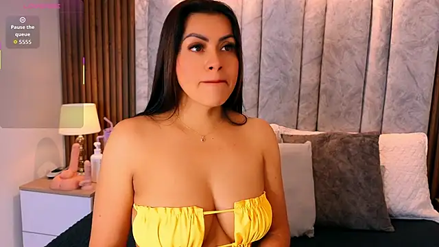 naomy smithxx online show from March 2026 10:31:01 AM