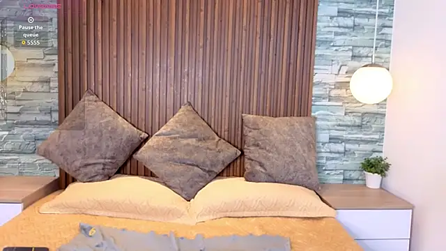 vicky grey online show from February 2026 12:31:01 PM