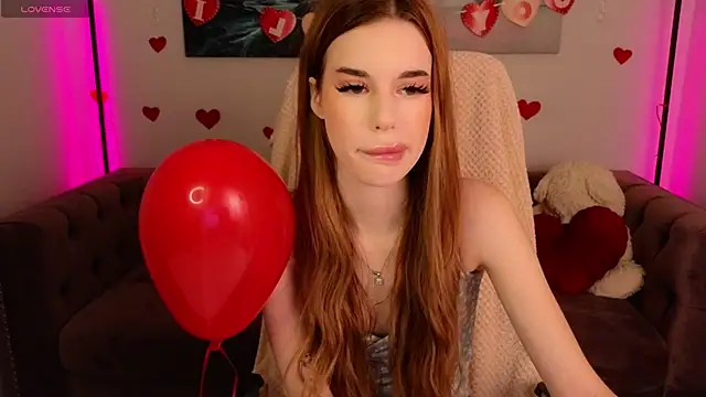 Anna Lumina online show from February 2026 09:00:01 PM