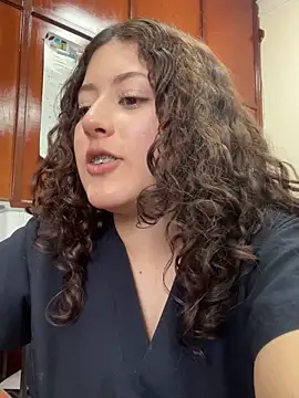 lizzy luminair online show from February 2026 07:09:01 PM