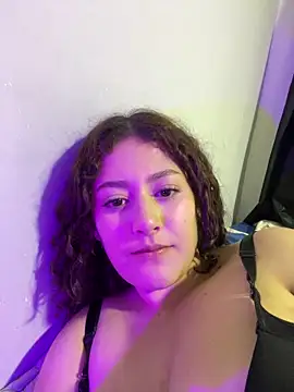 lizzy luminair online show from February 2026 03:58:01 AM