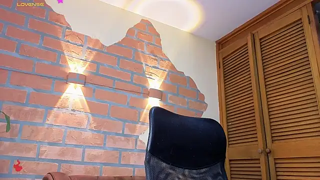 mister eithan online show from March 2026 02:06:02 AM