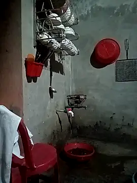 cutebobi online show from April 2026 10:43:02 PM