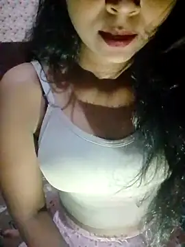 Snapshot of Ayesha_Khan1 chatting on April 2026 11:37:01 AM Ayesha Khan1 online show from April 2026 11:37:01 AM