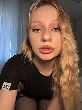 Snapshot of DayaFoxy chatting on March 2026 01:18:01 PM DayaFoxy online show from March 2026 01:18:01 PM