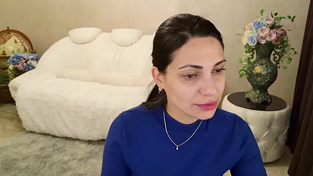 Snapshot of LovelyBeatrice chatting on February 2026 05:56:01 AM LovelyBeatrice online show from February 2026 05:56:01 AM