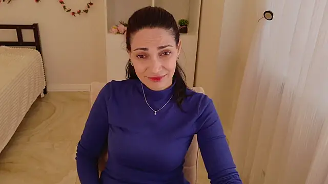 LovelyBeatrice online show from April 2026 11:09:01 AM