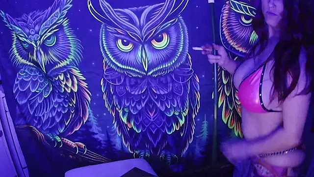 Snapshot of BusyB1983 chatting on March 2026 10:43:01 AM BusyB1983 online show from March 2026 10:43:01 AM