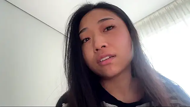 SweetMiaXO online show from March 2026 10:14:01 PM