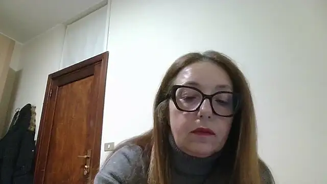 Miasexmilf online show from February 2026 06:39:01 PM