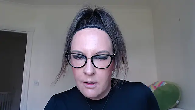 PsychicDominatrix online show from June 2026 10:25:01 AM