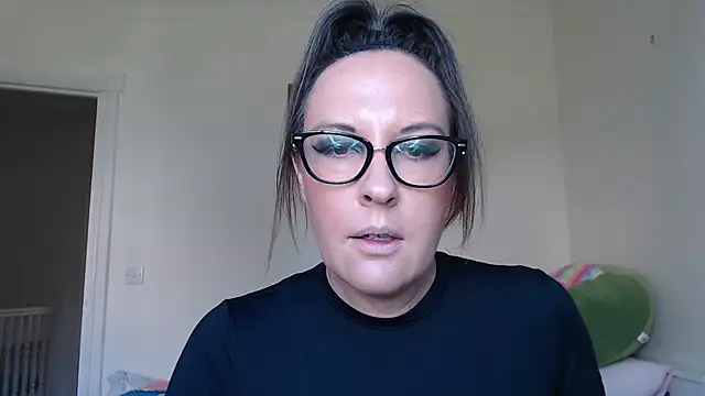 PsychicDominatrix online show from June 2026 09:47:01 AM