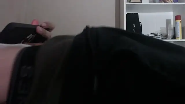 Snapshot of TeePapiNBabyBunny16 chatting on March 2026 12:06:01 AM TeePapiNBabyBunny16 online show from March 2026 12:06:01 AM