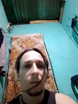 Snapshot of AxelFrost chatting on February 2026 03:22:02 AM AxelFrost online show from February 2026 03:22:02 AM