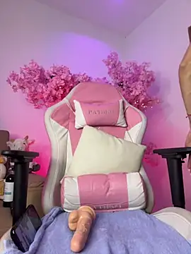 Snapshot of Doll_Luna_ chatting on February 2026 03:21:02 AM Doll Luna online show from February 2026 03:21:02 AM