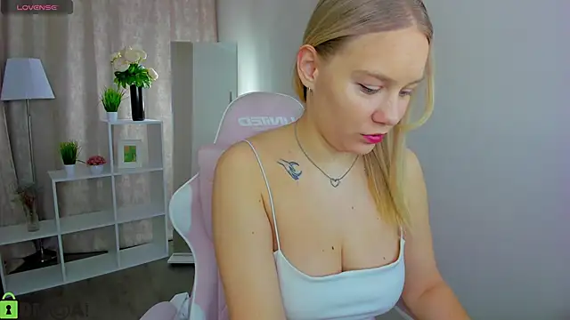 Snapshot of Vanessa_Harr1s chatting on February 2026 02:01:02 AM Vanessa Harr1s online show from February 2026 02:01:02 AM