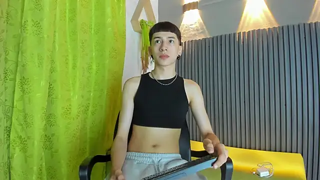 lian cameron online show from March 2026 03:57:02 AM