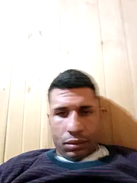 Tiagoow01 online show from May 2026 05:12:01 AM