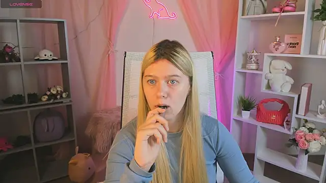 CelestineMauriac online show from April 2026 03:38:02 PM