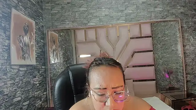 Shara Oz online show from April 2026 03:00:02 AM