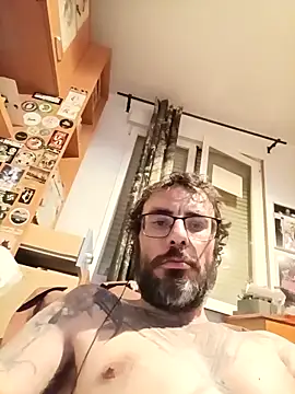 MrFumao online show from April 2026 02:04:02 AM