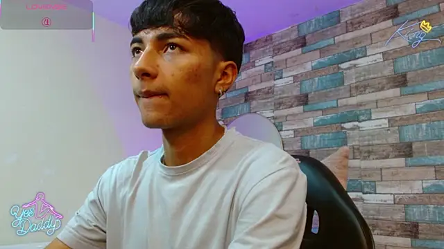 Snapshot of osamu_tay chatting on March 2026 12:18:01 PM osamu tay online show from March 2026 12:18:01 PM