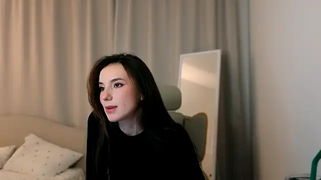 ssandralovin online show from February 2026 07:44:02 PM