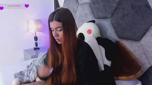 Snapshot of DulceJones chatting on February 2026 08:29:02 PM DulceJones online show from February 2026 08:29:02 PM