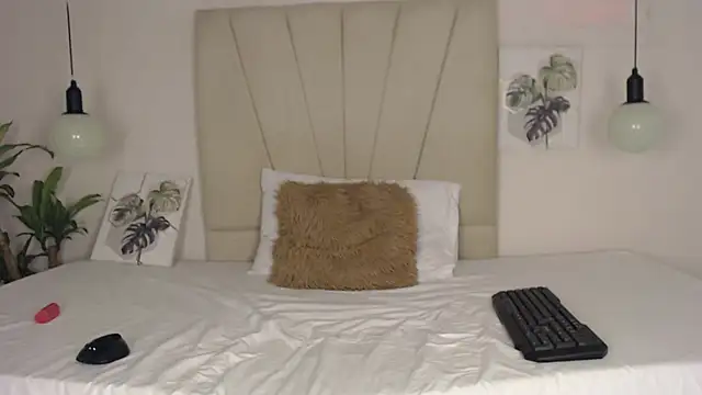 Snapshot of Ashley_Ebony__ chatting on February 2026 12:38:02 PM Ashley Ebony online show from February 2026 12:38:02 PM