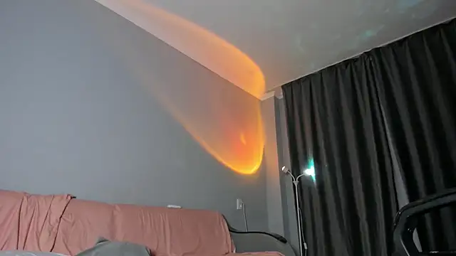 Snapshot of emy_lovee chatting on February 2026 01:46:01 AM emy lovee online show from February 2026 01:46:01 AM