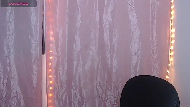 Snapshot of Anita23__ chatting on May 2026 01:12:01 AM Anita23 online show from May 2026 01:12:01 AM