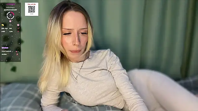 Snapshot of DellaCampbell chatting on March 2026 03:08:01 PM DellaCampbell online show from March 2026 03:08:01 PM