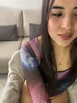 Mayka sex online show from April 2026 06:08:02 PM