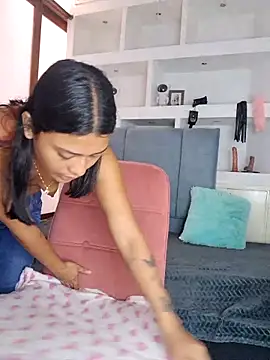 Snapshot of Layla_em chatting on February 2026 12:47:02 PM Layla em online show from February 2026 12:47:02 PM