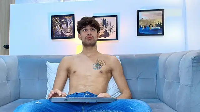 PRETTY COCK1 online show from March 2026 01:55:01 AM