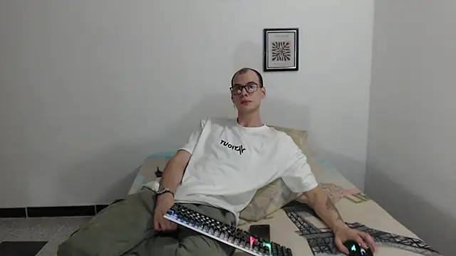 Snapshot of Vlad__night chatting on February 2026 03:51:02 AM Vlad night online show from February 2026 03:51:02 AM